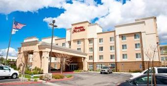 Hotel Hampton Inn And Suites Fresno