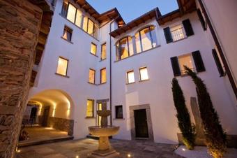 Quisigusta Miraval Suites B&B