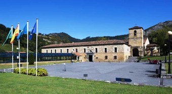 Hotel Parador De Cangas