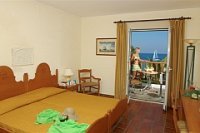 Alexander Beach Hotel