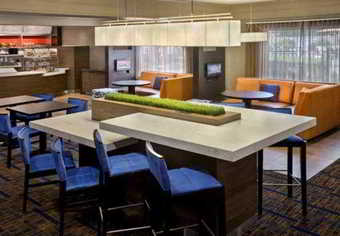 Hotel Courtyard Por Marriott