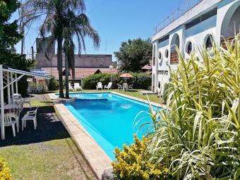 Hostal Del Lago Hotel