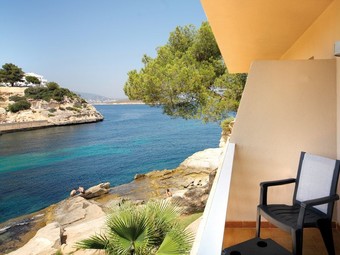 Hotel Occidental Cala Vi�as