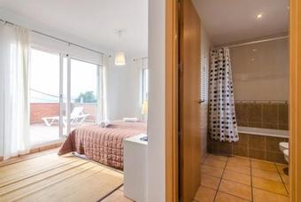 Tordera Villa Sleeps 9 Pool