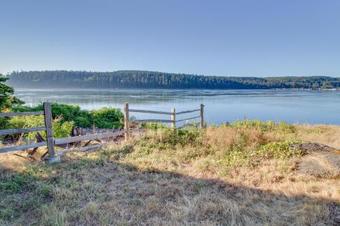Yokeko Point At Deception Pass