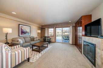 Grandview River View 634