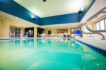 Hotel Spark By Hilton Green Bay