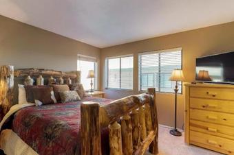 Edgewater #18