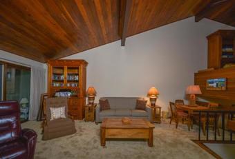 Four Hooppole South G6 Three-bedroom Holiday Home