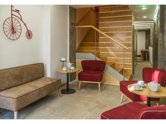 Hostal Ribeiredge Guest House