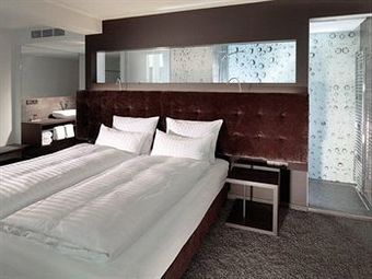 Saks Urban Design Hotel