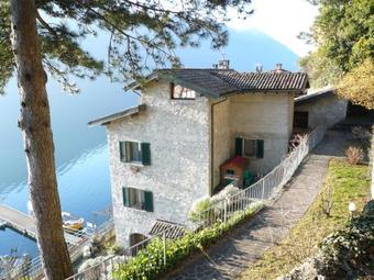 2 Lake View Apartments Near Lugano