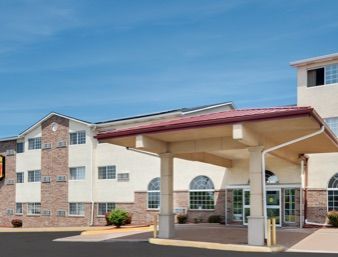 Hotel Super 8 Kc/adj. To Worlds Of Fun