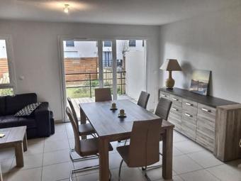 Pavillon Neuf Pour 6 Personnes + B�b�