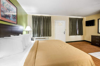 Hotel Quality Inn & Suites