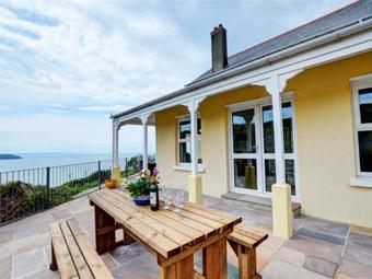 Holiday Home Hillcrest