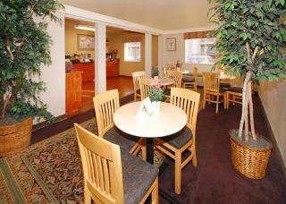 Hotel Quality Inn & Suites