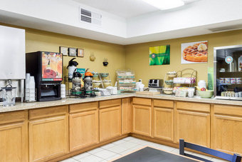 Hotel Quality Inn & Suites