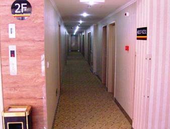 Super 8 Hotel Beijing Qian Men