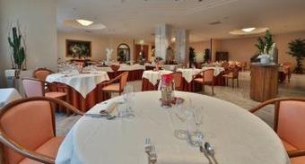 Best Western Premier Hotel Globus City