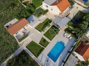 Villa Lilin San