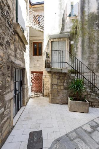 Bed & Breakfast Villa Kudelik - Stone Story