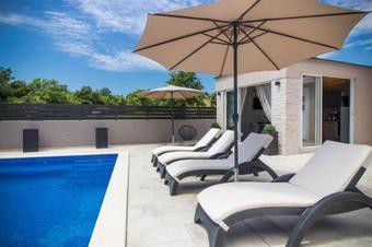 Holiday Home In Becici 35609