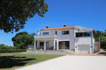 Hostal Apartments Kadum 25