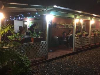 Hostal Naniqui Green