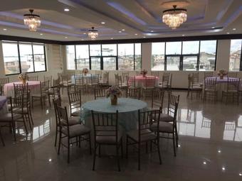 Hotel Adriand's