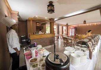 Hotel Royal Aykare Lodge