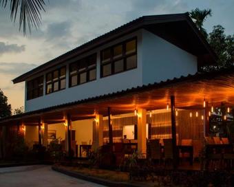 Hotel The Mandolis