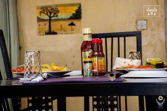 Hotel Mkunkhula Baobab Lodge