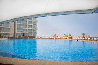 Hotel Whitelace Resort