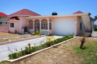 Villa Rayann's Place