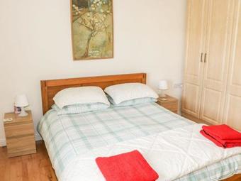 2 Castle Cove, Dromahair