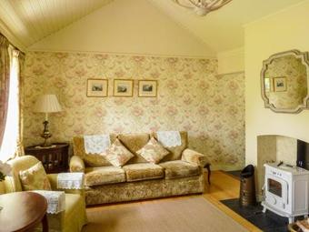 Brookwood Cottage, Cong