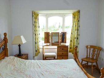 24 Village View, Clashmore