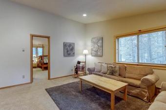 Black Butte Ranch: South Meadow Home Eighty-four