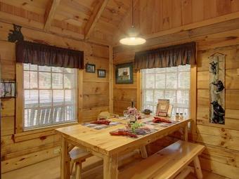 Hidden Treasures Cabin