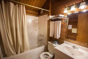 Lake Texoma Camping Resort Cabin 16