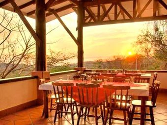 Hacienda Guachipelin Volcano Ranch Hotel & Hot Springs