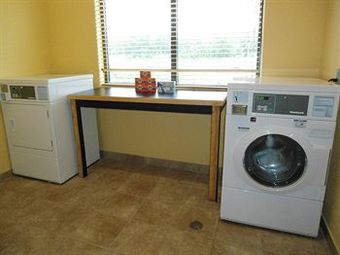 Holiday Inn Express Hotel & Suites Atlanta East - Lithonia