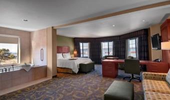 Hotel Hampton Inn & Suites Astoria