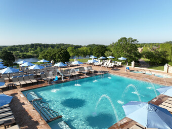 Hotel Grand Geneva Resort & Spa