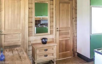 Two-bedroom Holiday Home In Vastra Nashulta