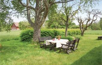 Two-bedroom Holiday Home In Urshult