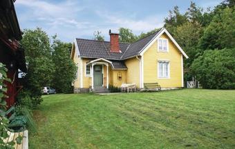 Three-bedroom Holiday Home In Asarum