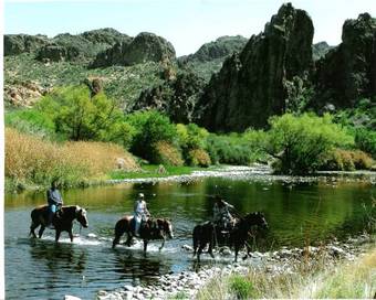 Hotel Saguaro Lake Ranch