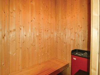 Five-bedroom Holiday Home In Grenaa